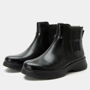 Jordyn Black Boot