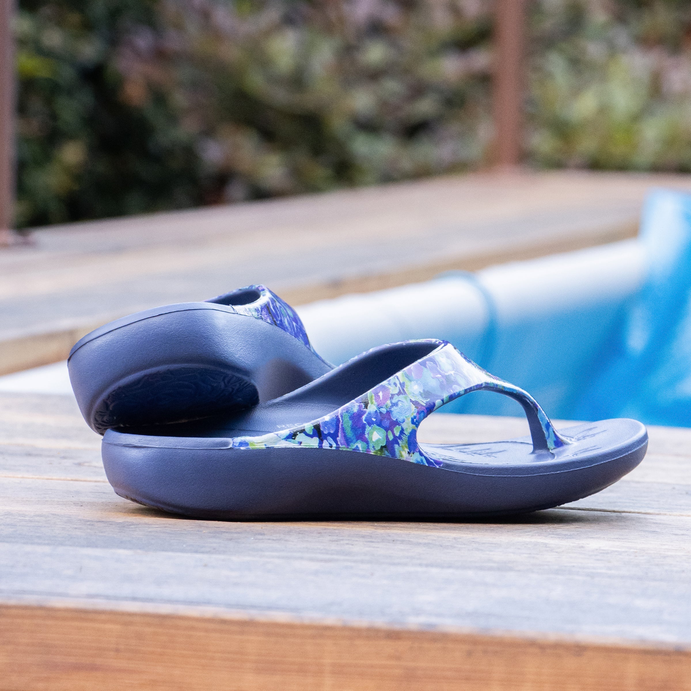 Ode Poppy Pop Blue Sandal - Image 2