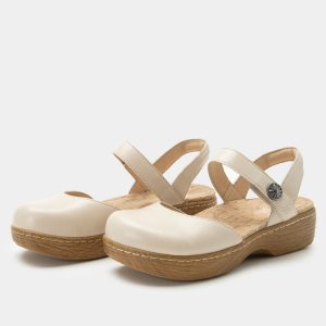 Opal Oat Shoe